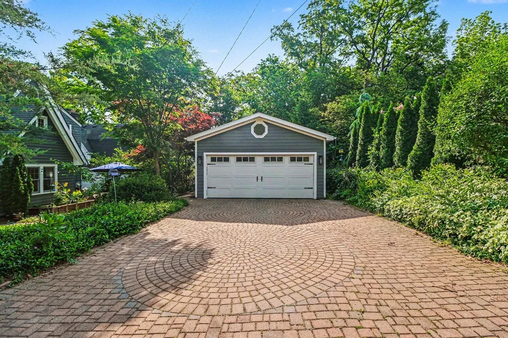 1729 Dexter Avenue Ann Arbor City MI 48103