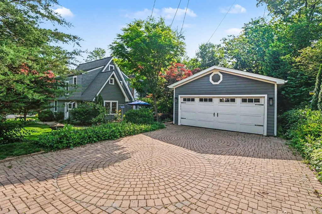 1729 Dexter Avenue Ann Arbor City MI 48103
