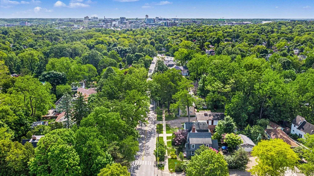 1729 Dexter Avenue Ann Arbor City MI 48103