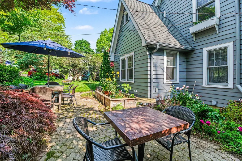 1729 Dexter Avenue Ann Arbor City MI 48103