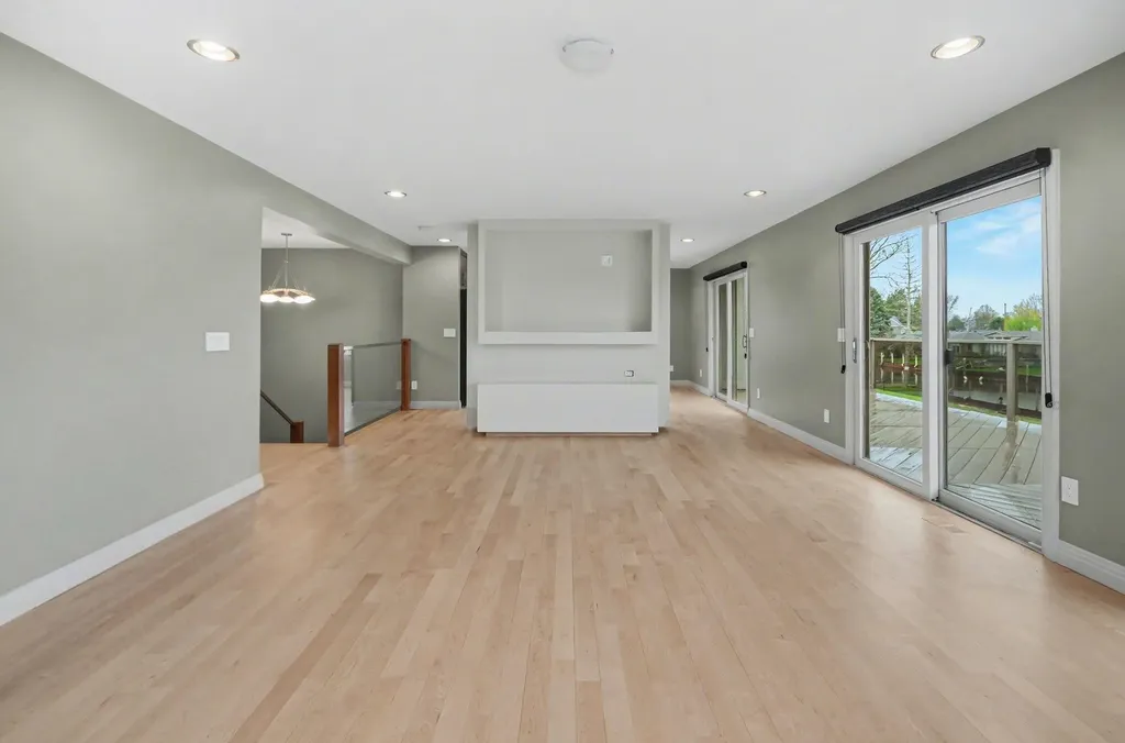 41285 Belvidere Street Harrison Charter Township MI 48045