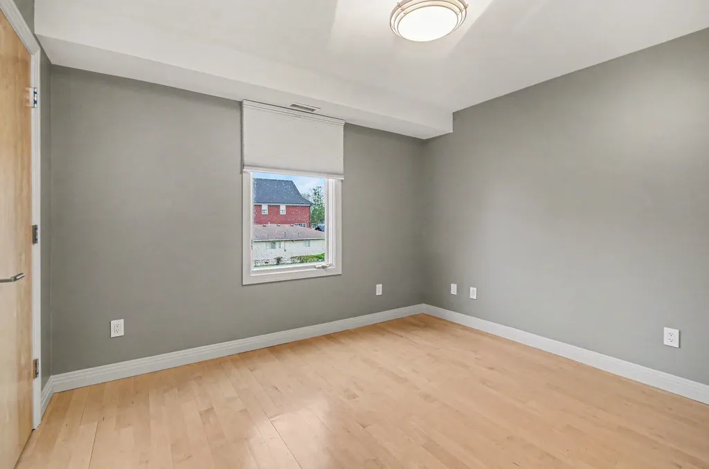 41285 Belvidere Street Harrison Charter Township MI 48045