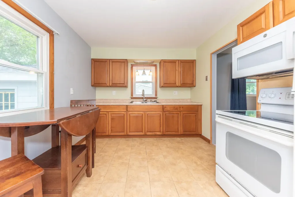 576 Allen Road Milan City MI 48160