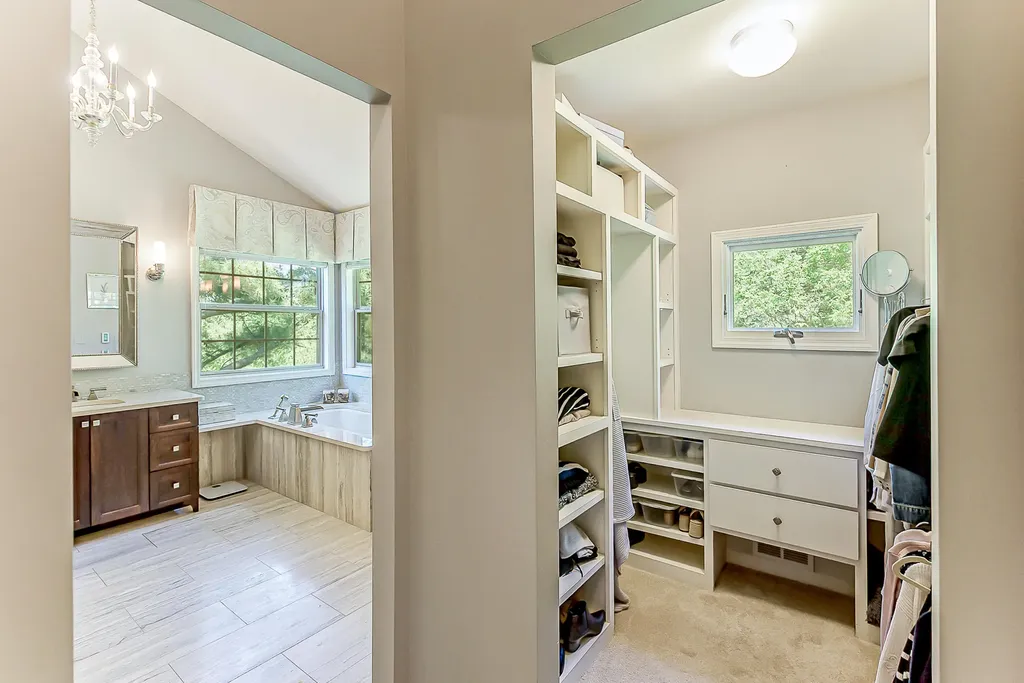 4378 Westpark Court Pittsfield Charter Township MI 48108
