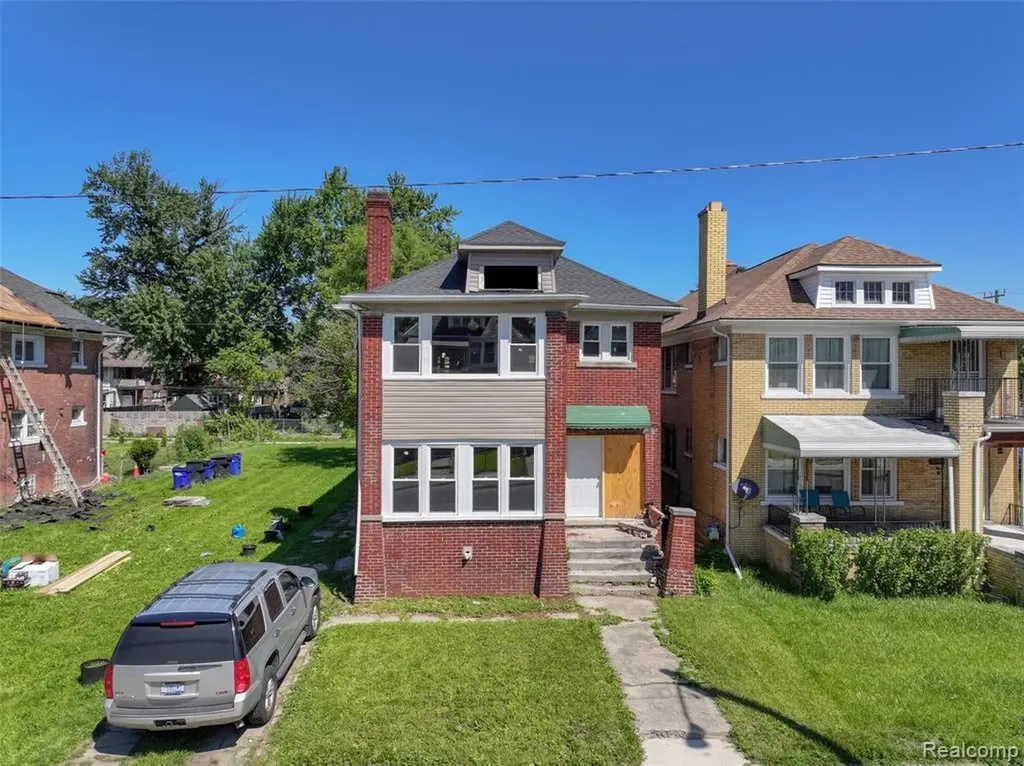 1976 Clairmount Street Detroit City MI 48206