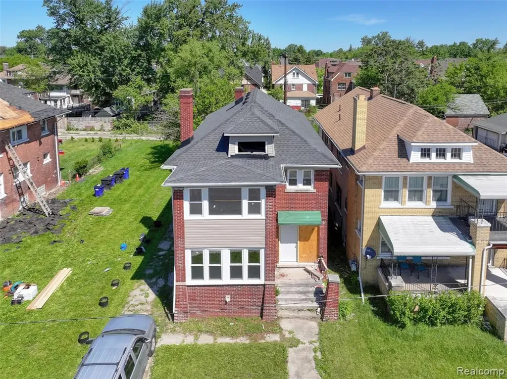 1976 Clairmount Street Detroit City MI 48206