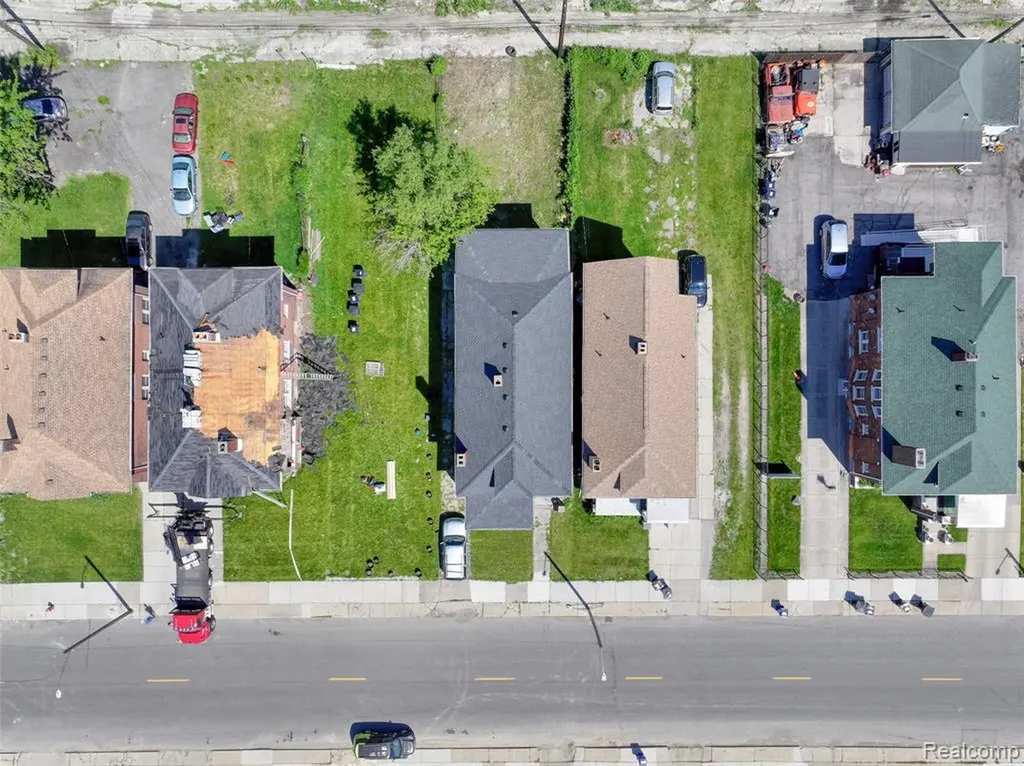 1976 Clairmount Street Detroit City MI 48206