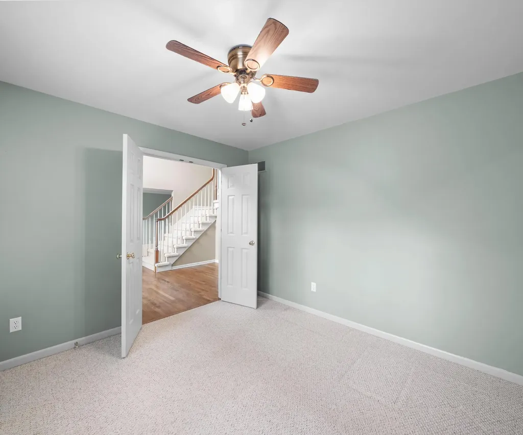 350 Huntington Drive Saline City MI 48176