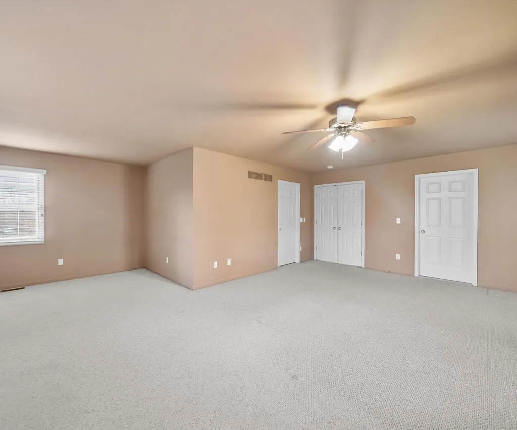 350 Huntington Drive Saline City MI 48176