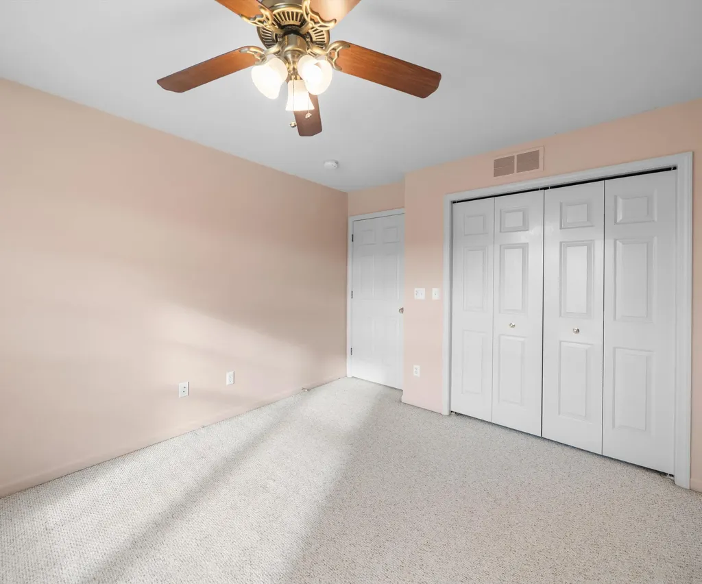 350 Huntington Drive Saline City MI 48176