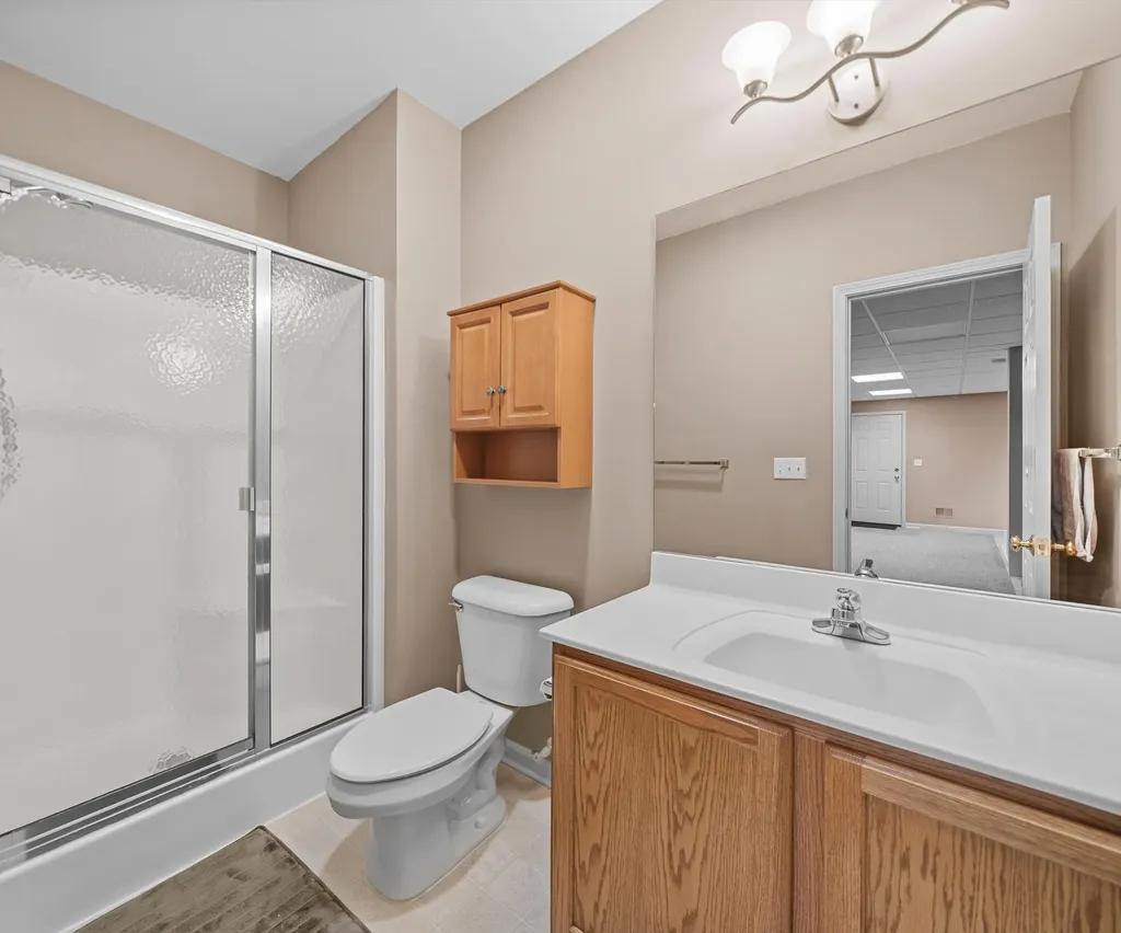350 Huntington Drive Saline City MI 48176