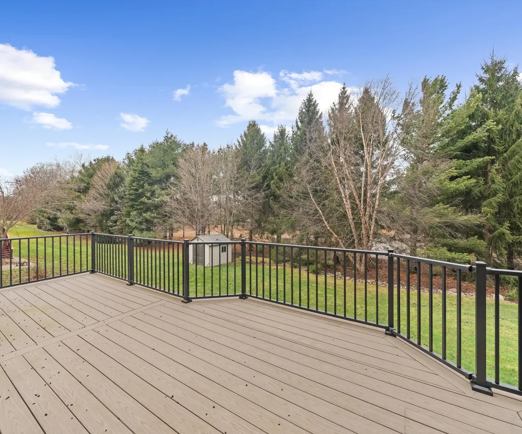 350 Huntington Drive Saline City MI 48176