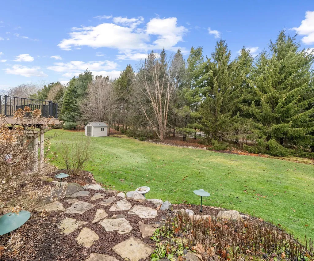 350 Huntington Drive Saline City MI 48176