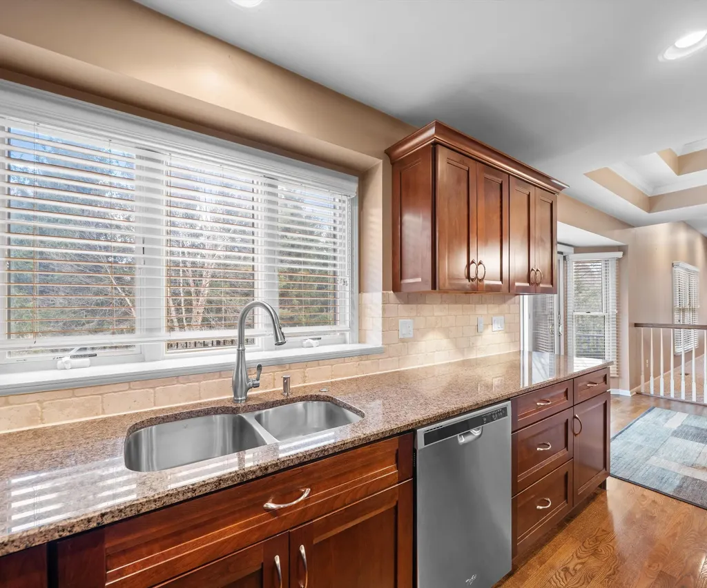 350 Huntington Drive Saline City MI 48176