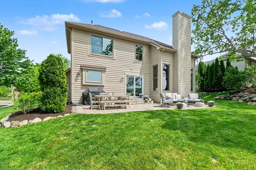 451 Castlebury Drive Saline City MI 48176