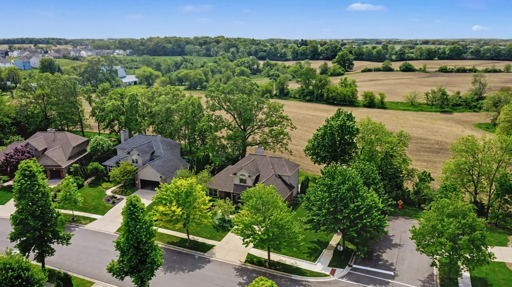 451 Castlebury Drive Saline City MI 48176