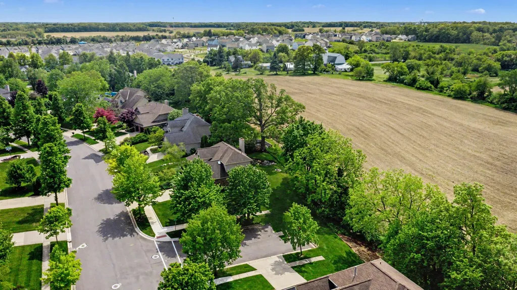 451 Castlebury Drive Saline City MI 48176