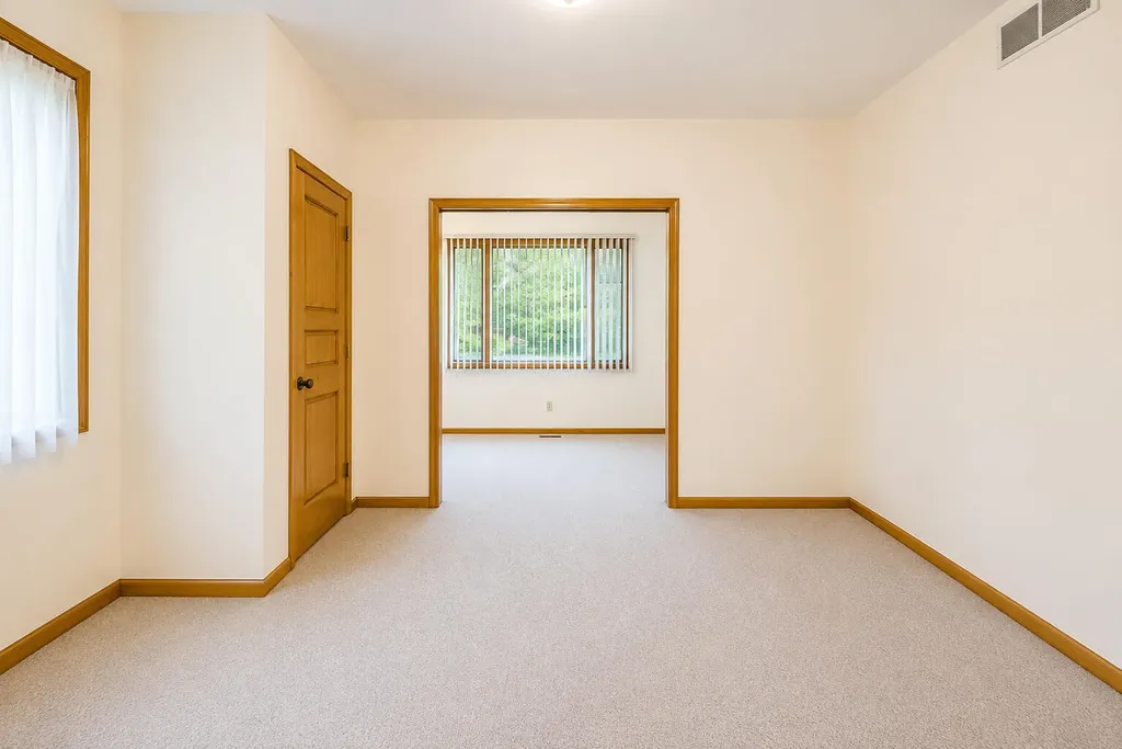 8790 Hendricks Drive Hamburg Township MI 48116