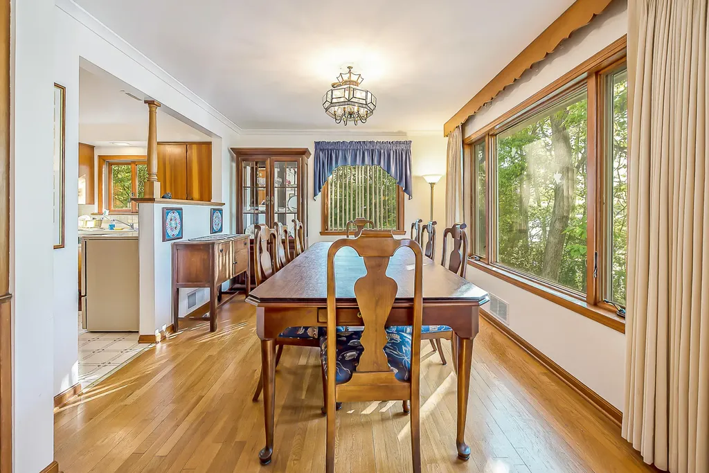8790 Hendricks Drive Hamburg Township MI 48116
