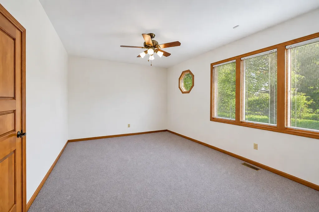 8790 Hendricks Drive Hamburg Township MI 48116