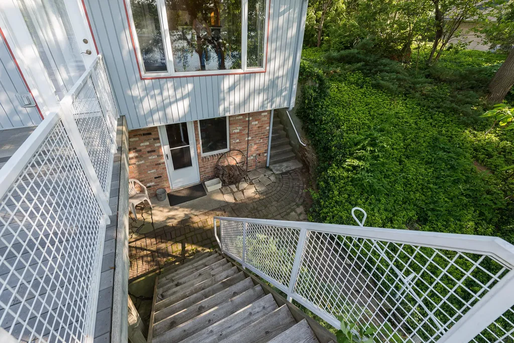 8790 Hendricks Drive Hamburg Township MI 48116