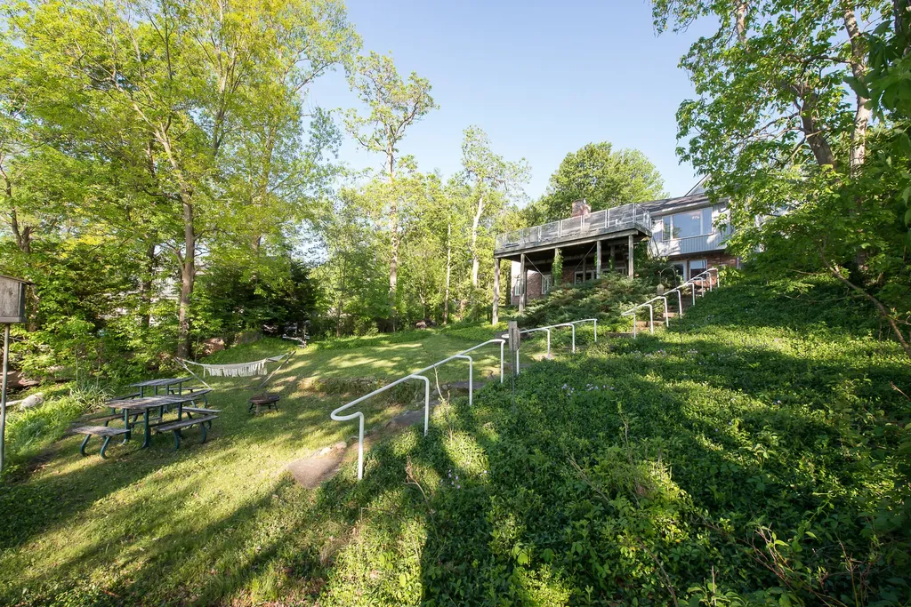 8790 Hendricks Drive Hamburg Township MI 48116
