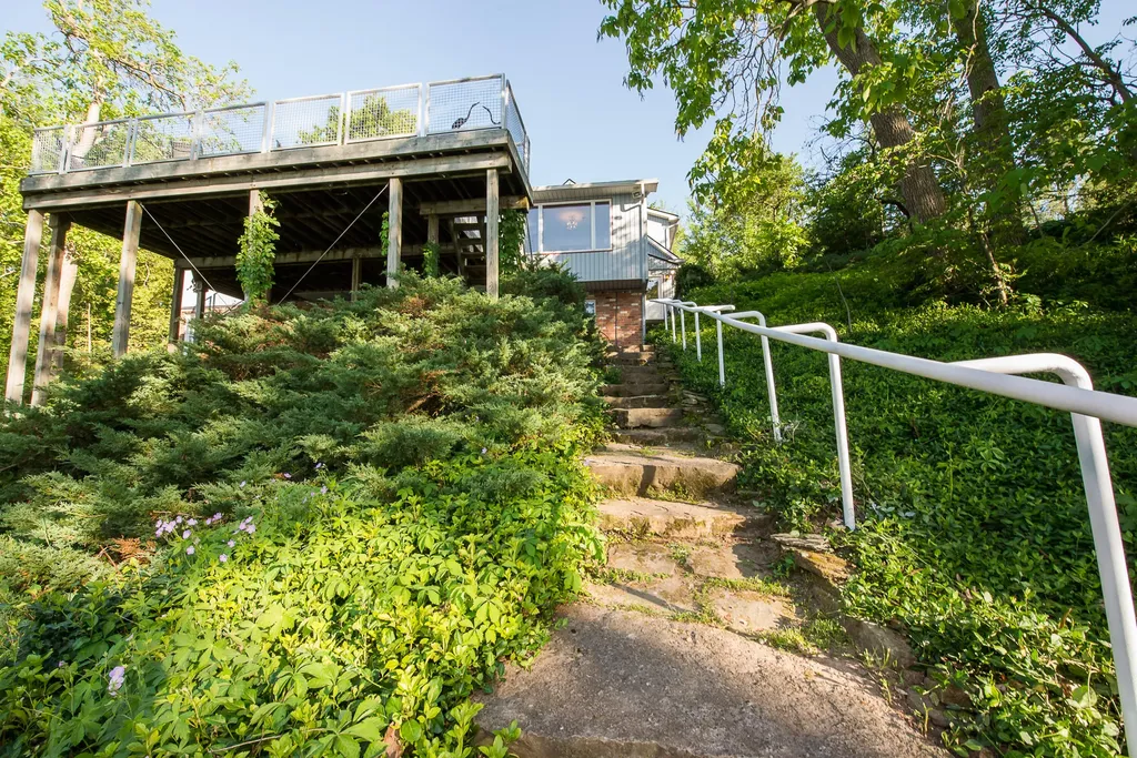8790 Hendricks Drive Hamburg Township MI 48116