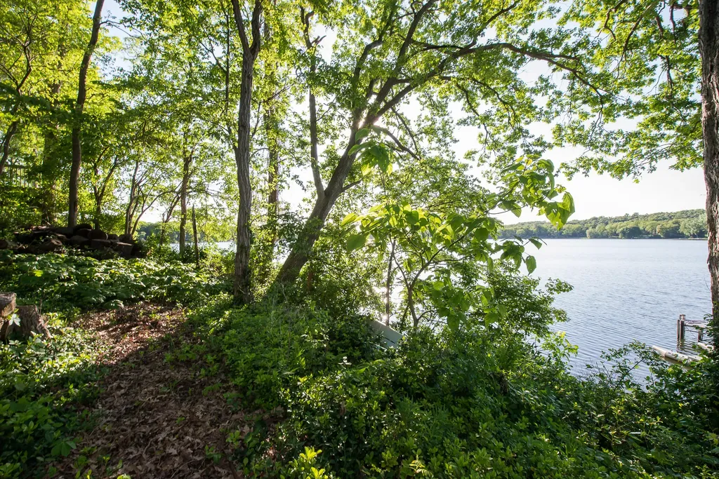8790 Hendricks Drive Hamburg Township MI 48116