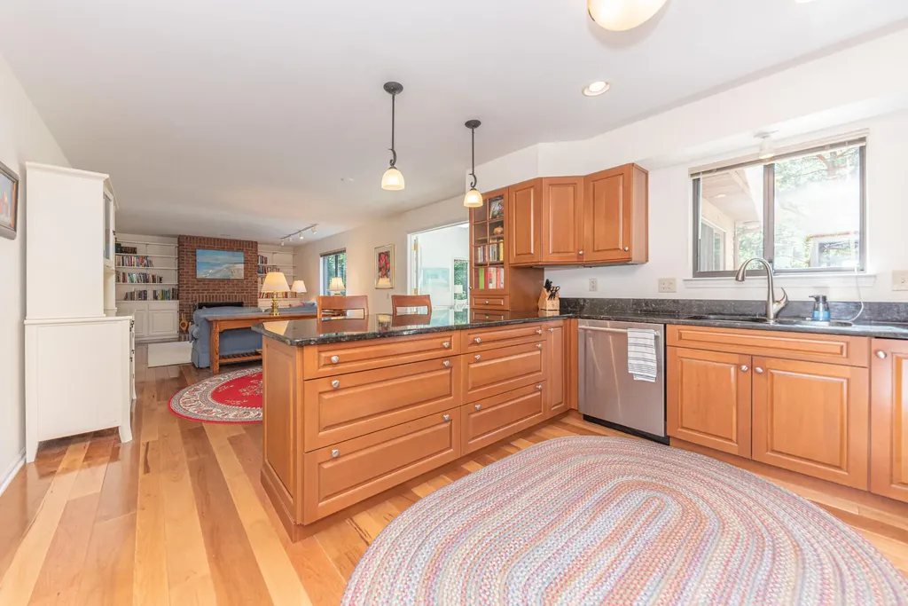 2110 Ardenne Drive Ann Arbor City MI 48105