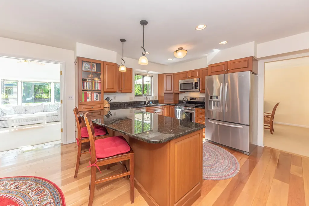 2110 Ardenne Drive Ann Arbor City MI 48105