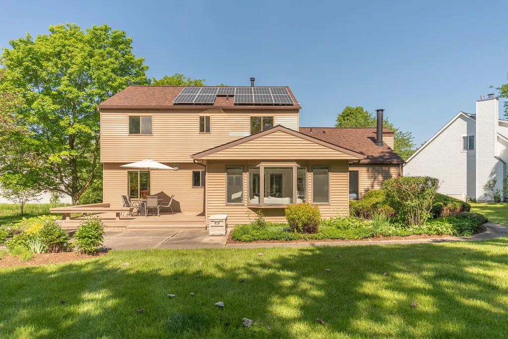 2110 Ardenne Drive Ann Arbor City MI 48105
