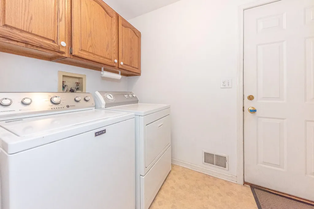 2110 Ardenne Drive Ann Arbor City MI 48105