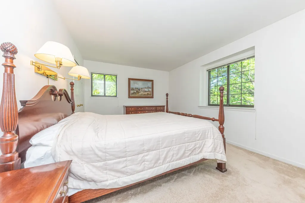 2110 Ardenne Drive Ann Arbor City MI 48105