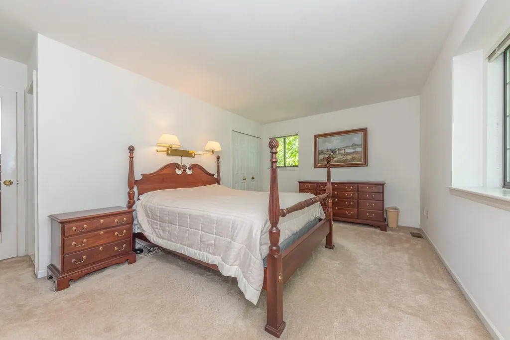 2110 Ardenne Drive Ann Arbor City MI 48105