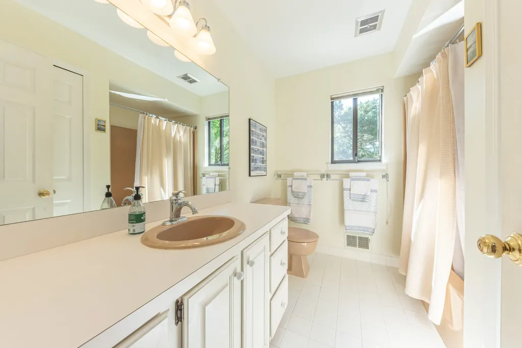 2110 Ardenne Drive Ann Arbor City MI 48105