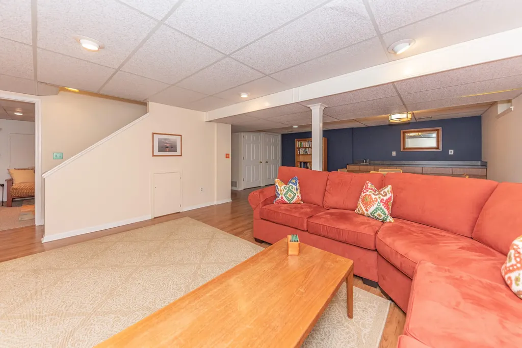 2110 Ardenne Drive Ann Arbor City MI 48105