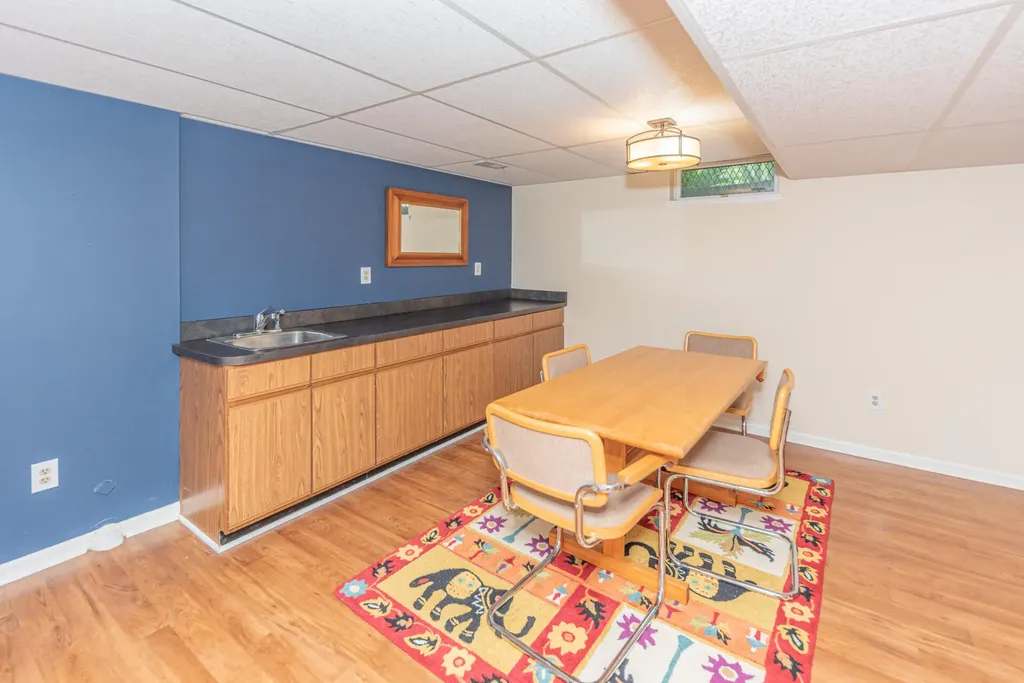 2110 Ardenne Drive Ann Arbor City MI 48105