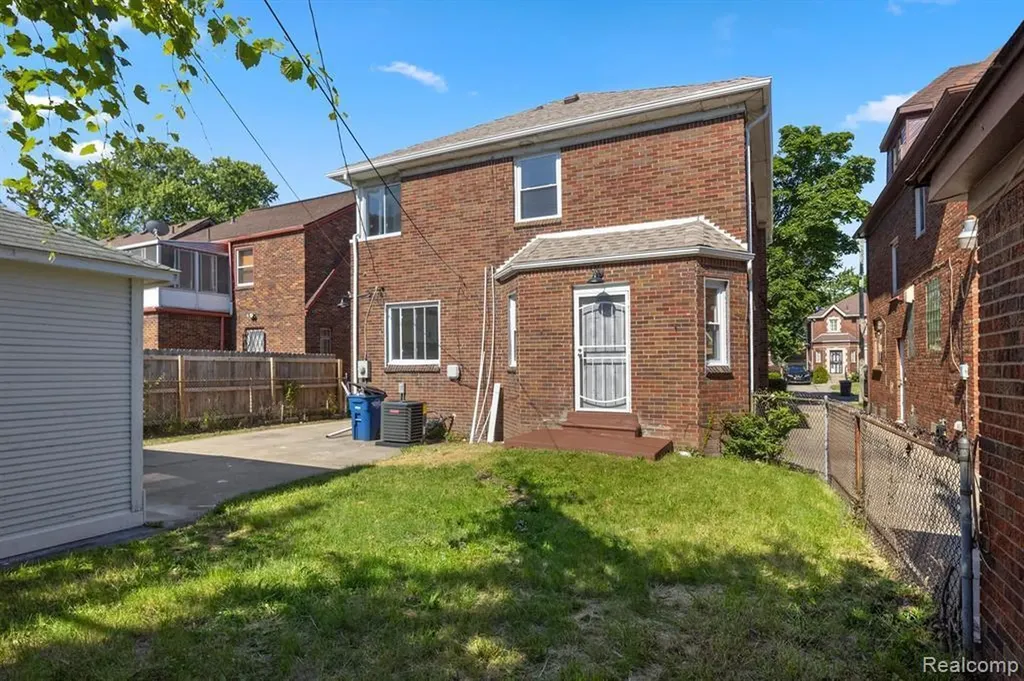 18050 Wisconsin Street Detroit City MI 48221