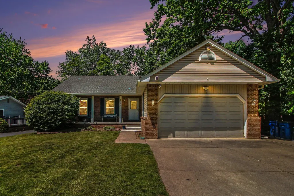 1633 N Hanlon Street Westland City MI 48185
