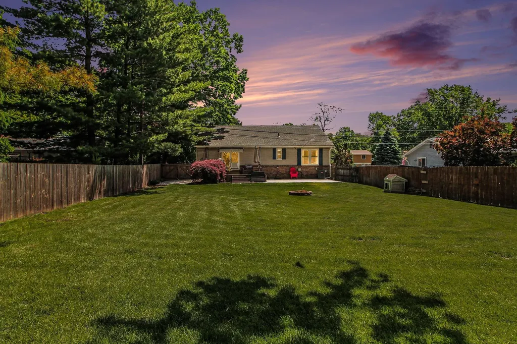 1633 N Hanlon Street Westland City MI 48185