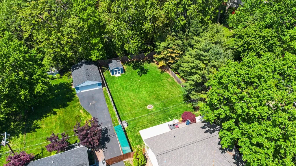 1633 N Hanlon Street Westland City MI 48185