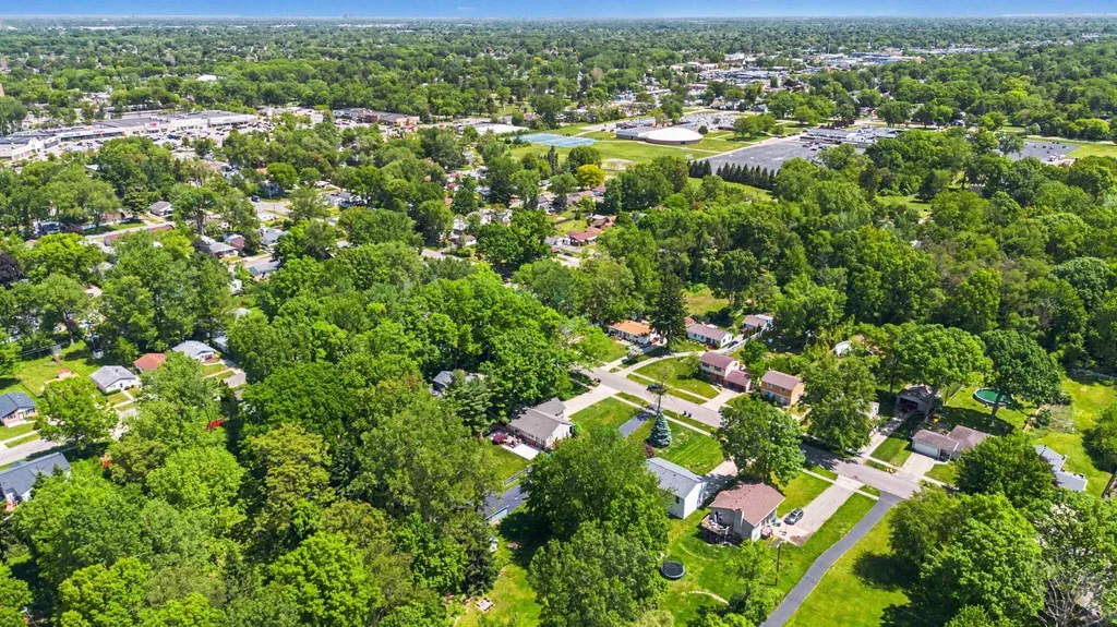 1633 N Hanlon Street Westland City MI 48185