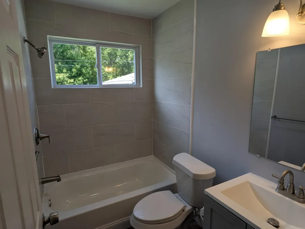 2736 Appleridge Street Ypsilanti Charter Township MI 48198