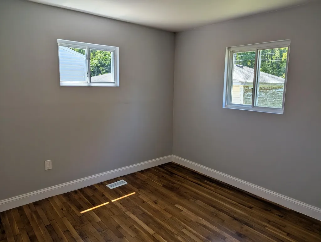 2736 Appleridge Street Ypsilanti Charter Township MI 48198