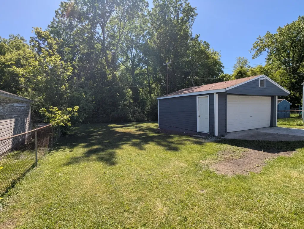 2736 Appleridge Street Ypsilanti Charter Township MI 48198