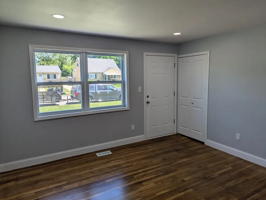 2736 Appleridge Street Ypsilanti Charter Township MI 48198