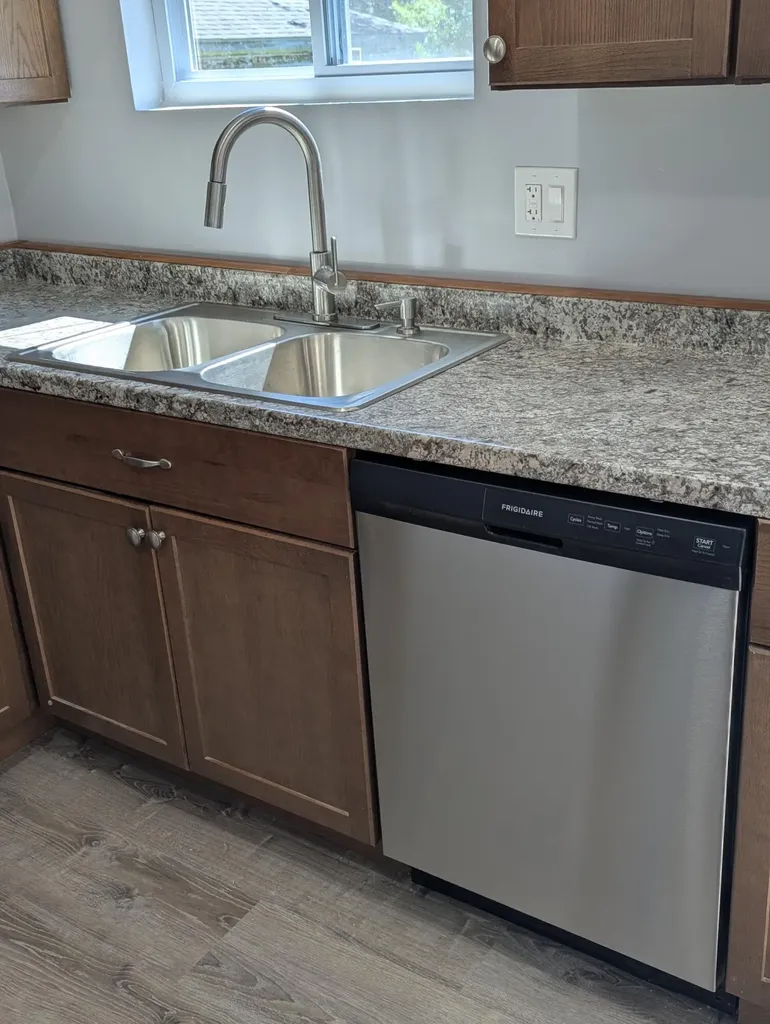 2736 Appleridge Street Ypsilanti Charter Township MI 48198