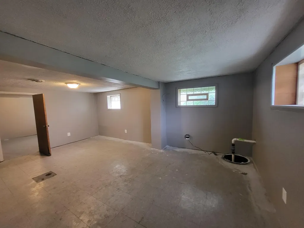 21769 Donald Avenue Eastpointe City MI 48021