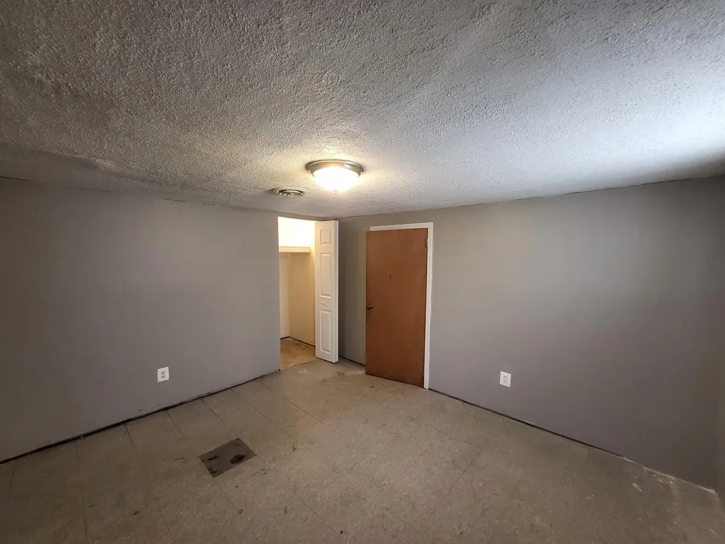 21769 Donald Avenue Eastpointe City MI 48021