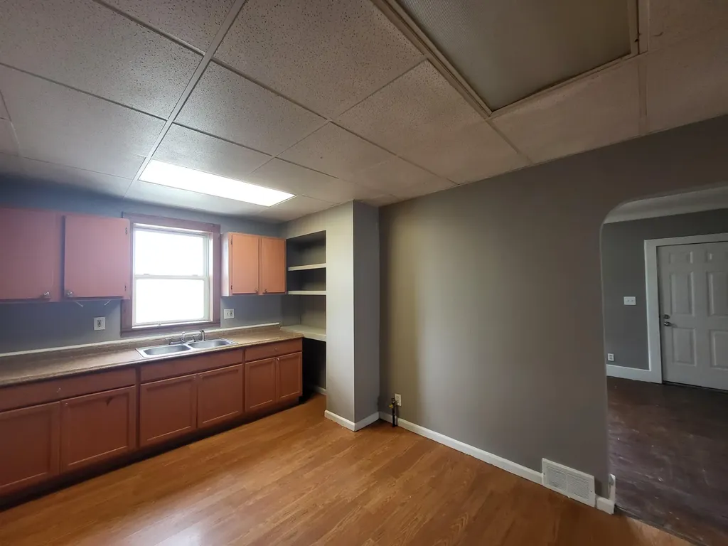 21769 Donald Avenue Eastpointe City MI 48021